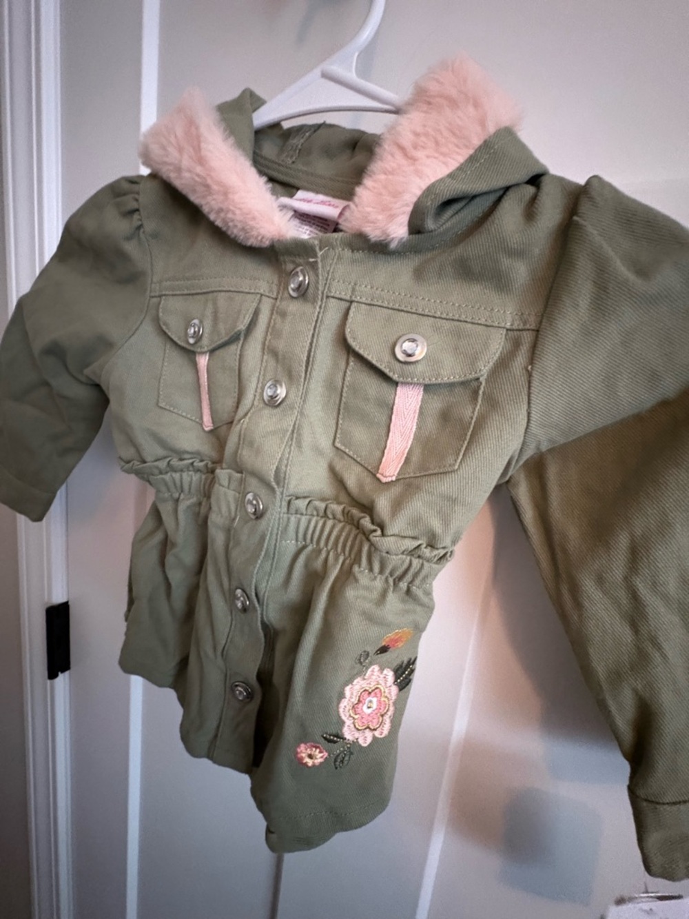 Little Lass Girl’s Olive Green Utility Jacket w/Pink Faux Fur Hood & Floral 2T - Picture 2 of 8